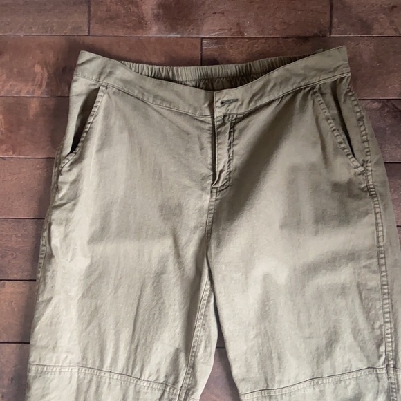 𝅺ROOTS I Green Pants - Picture 2 of 8